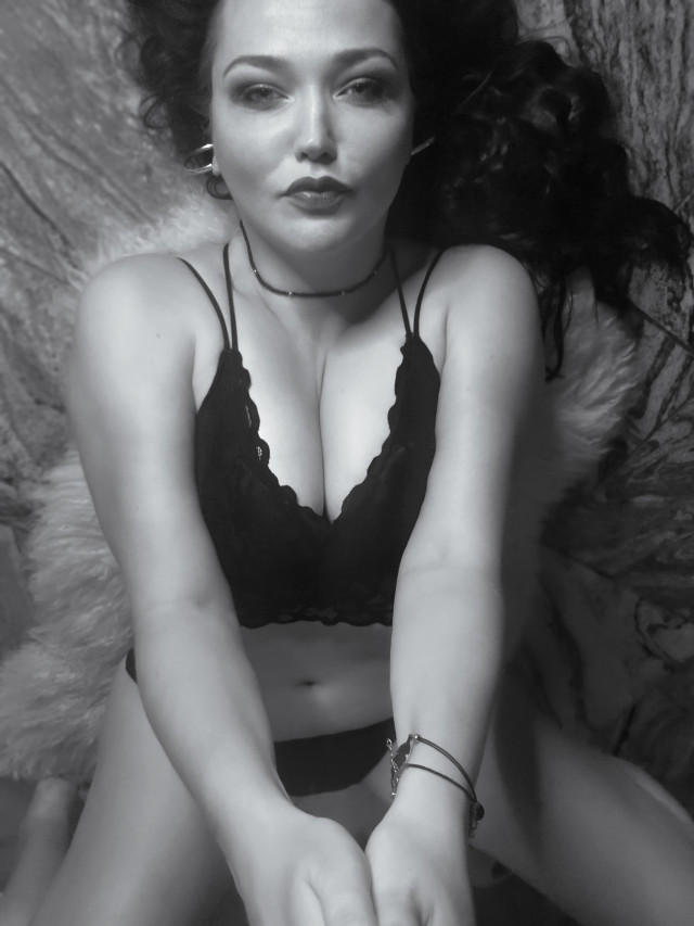 Sexy Dessous in Schwarz/Weiß