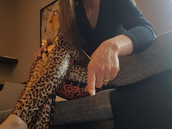 Leopard Leggins & Heels