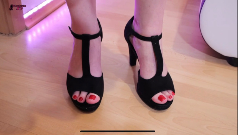 Geiler Footjob mit Öl und heißem Dirty Talk